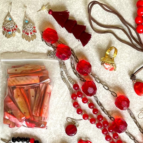 Mixed Jewelry Craft Wearable Repurpose Bag - Picture 4 of 6